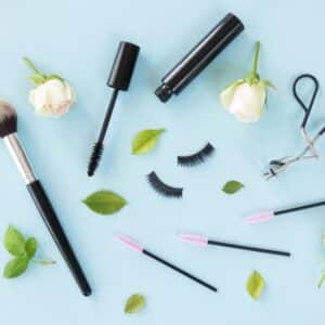 Máscara de pestañas y productos para las cejas Guía CPSR