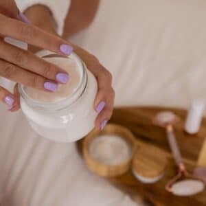 Huile naturelle pour les ongles et les cils